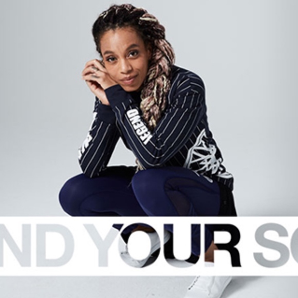 Soulcycle Pinstripe Printed Warrior Sweatshirt XL - Picture 7 of 7